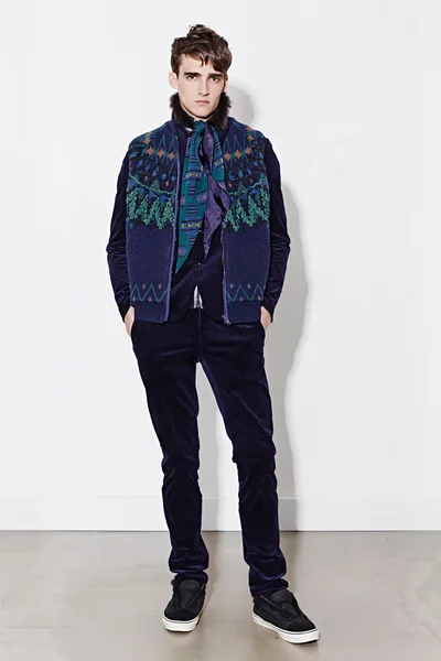Look 10
